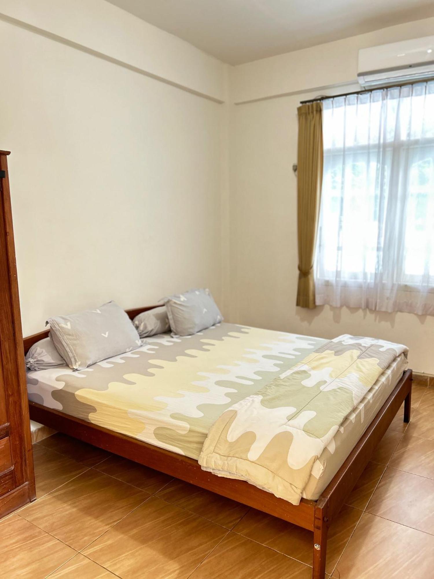 Wisma Grace Амбон Екстериор снимка