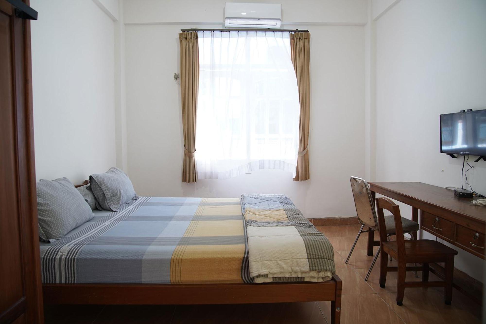 Wisma Grace Амбон Екстериор снимка